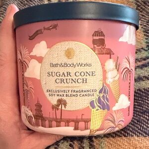 Bath & Body Works Sugar Cone Crunch Candle - Pink and Gold